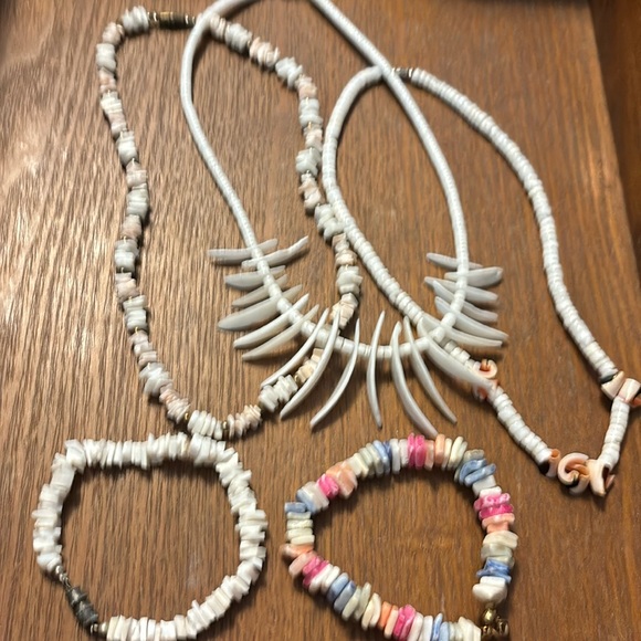 Lot of 3 Colorful Puka Shell Necklaces 2 Bracelets 90s style - Picture 1 of 4